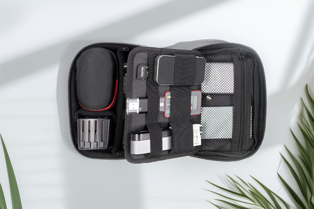 Folio Pro Tech Gadget Pouch