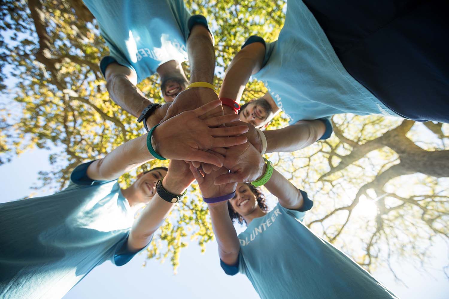 Unite and Conquer: Ideal Swag for Outdoor Team Building