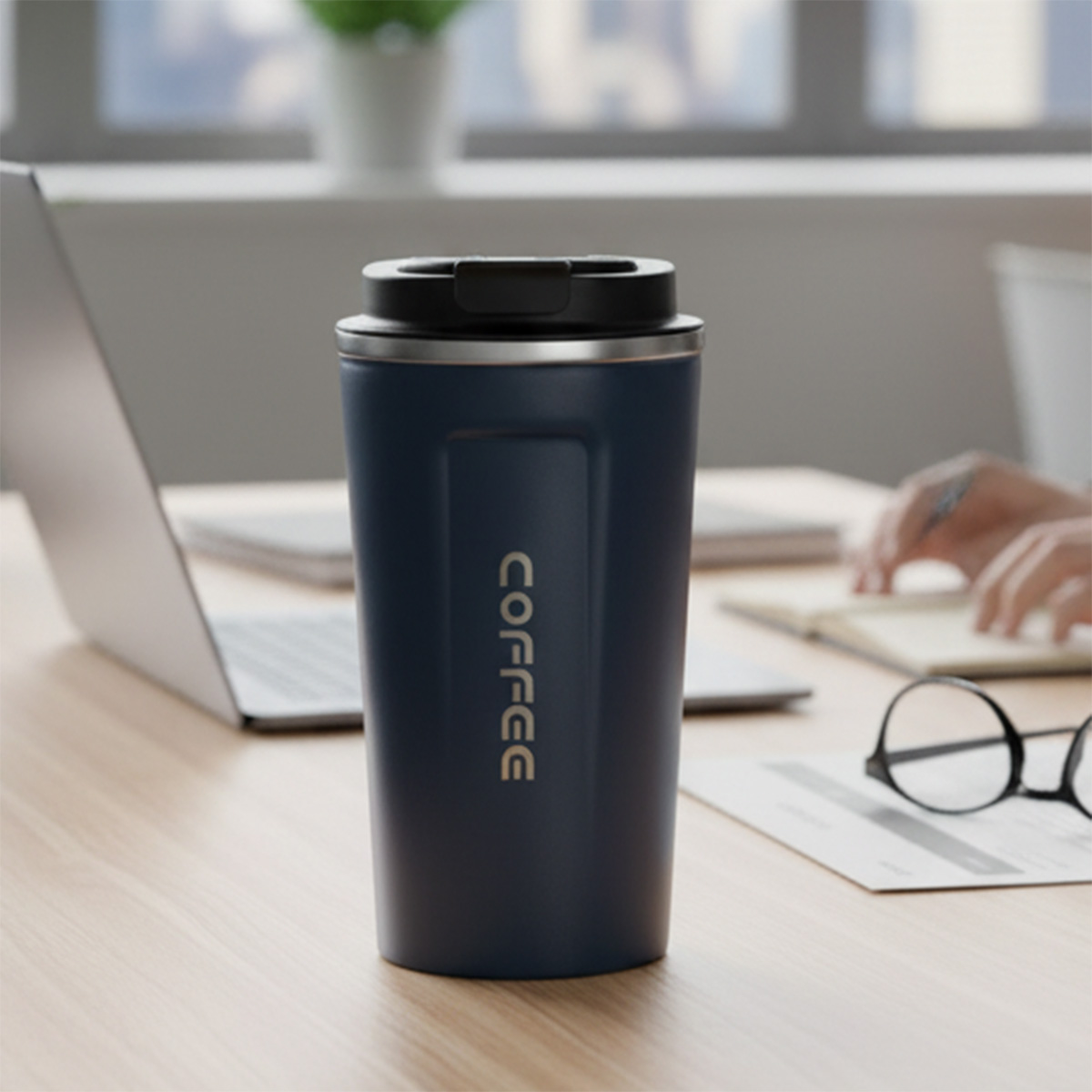 Smart Mug with Temperature Display Lid